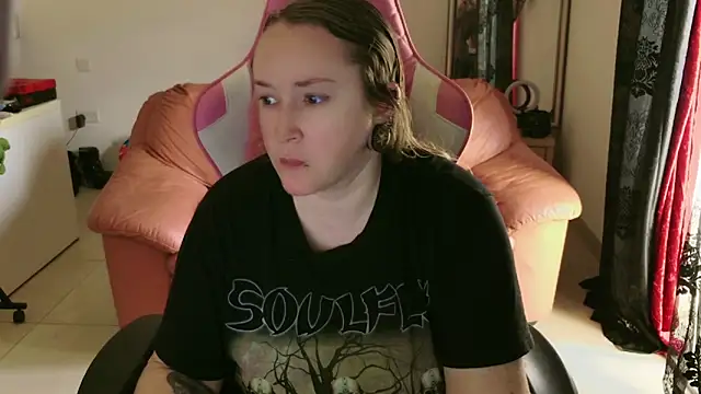 kisicaxx online show from 26, 1, 2025