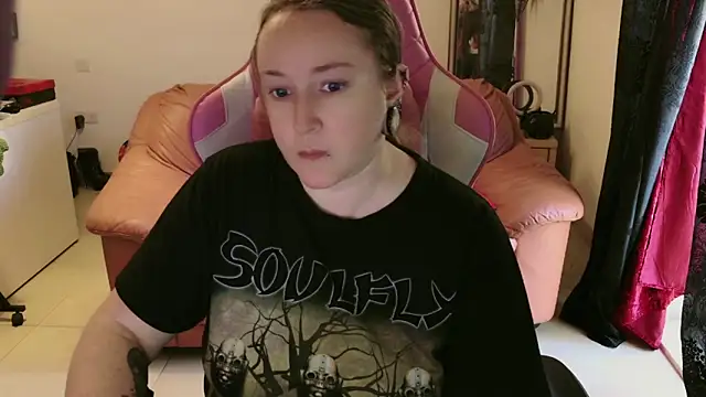 kisicaxx online show from 26, 1, 2025