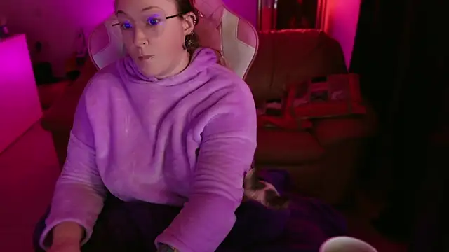 kisicaxx online show from 10, 3, 2025