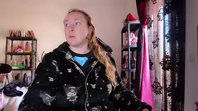 kisicaxx online show from 23, 2, 2026