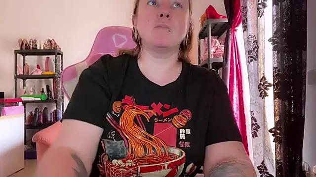 kisicaxx online show from 6, 5, 2026