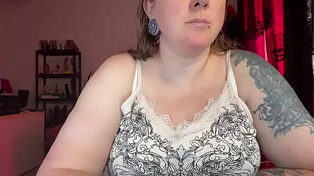 kisicaxx online show from 18, 7, 2026