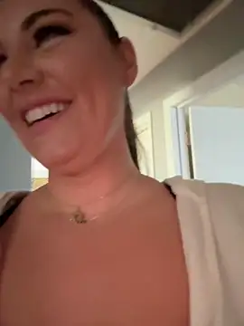 lovely beast online show from 16, 9, 2025