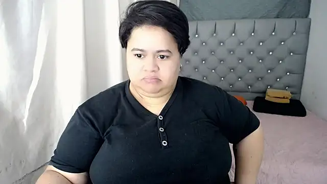 hotlesby4uxxx online show from 17, 12, 2024