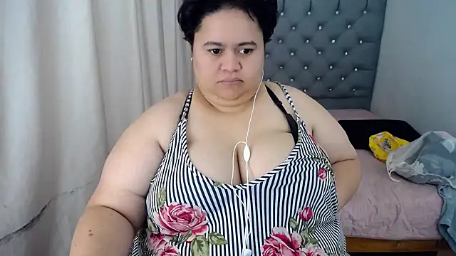 hotlesby4uxxx online show from 27, 12, 2024