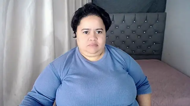 hotlesby4uxxx online show from 28, 12, 2024