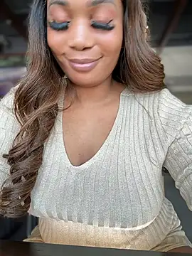 Snapshot of __Nessa__ chatting on 20, 12, 2024 Nessa online show from 20, 12, 2024