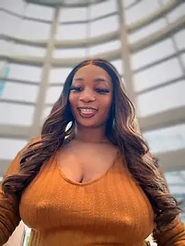 Snapshot of __Nessa__ chatting on 21, 12, 2024 Nessa online show from 21, 12, 2024