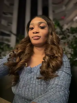 Snapshot of __Nessa__ chatting on 4, 1, 2025 Nessa online show from 4, 1, 2025