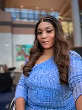 Snapshot of __Nessa__ chatting on 4, 1, 2025 Nessa online show from 4, 1, 2025