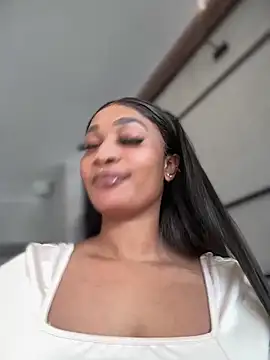 Snapshot of __Nessa__ chatting on 25, 1, 2025 Nessa online show from 25, 1, 2025