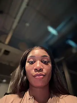 Snapshot of __Nessa__ chatting on 7, 2, 2025 Nessa online show from 7, 2, 2025