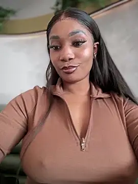 Snapshot of __Nessa__ chatting on 14, 2, 2025 Nessa online show from 14, 2, 2025