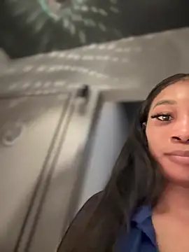 Snapshot of __Nessa__ chatting on 7, 3, 2025 Nessa online show from 7, 3, 2025