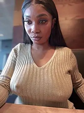 Snapshot of __Nessa__ chatting on 14, 3, 2025 Nessa online show from 14, 3, 2025