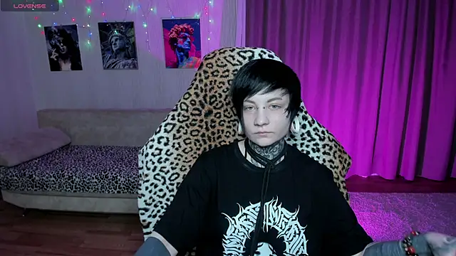 Snapshot of acid_trip1l chatting on 4, 3, 2025 acid trip1l online show from 4, 3, 2025