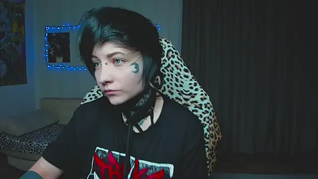 Snapshot of acid_trip1l chatting on 12, 10, 2025 acid trip1l online show from 12, 10, 2025