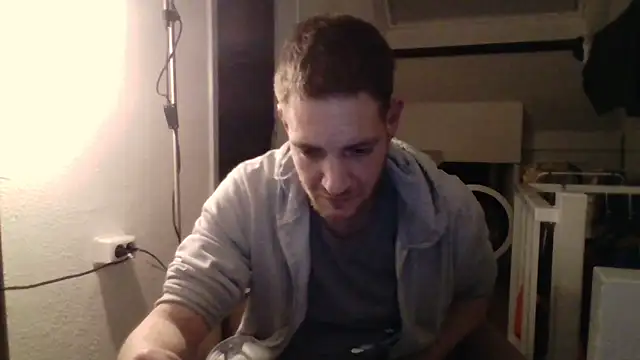 Snapshot of Bizzyjustin chatting on 17, 3, 2026 Bizzyjustin online show from 17, 3, 2026