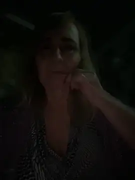 Irina2909xh online show from 3, 12, 2025