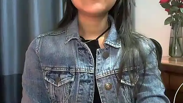 Snapshot of selen_5 chatting on 15, 1, 2025 selen 5 online show from 15, 1, 2025