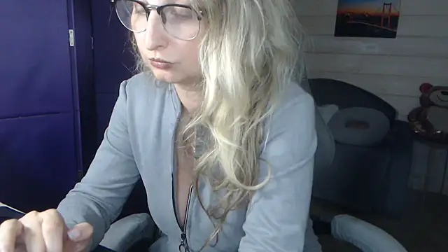 RubiLakros online show from 5, 5, 2026