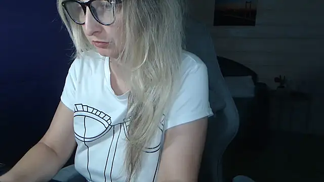Snapshot of RubiLakros chatting on 19, 7, 2026 RubiLakros online show from 19, 7, 2026