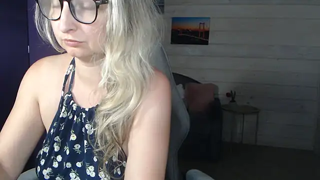 Snapshot of RubiLakros chatting on 1, 8, 2026 RubiLakros online show from 1, 8, 2026