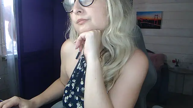 Snapshot of RubiLakros chatting on 2, 8, 2026 RubiLakros online show from 2, 8, 2026