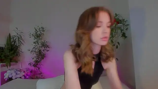 Snapshot of Masha_01 chatting on 17, 12, 2024 Masha 01 online show from 17, 12, 2024