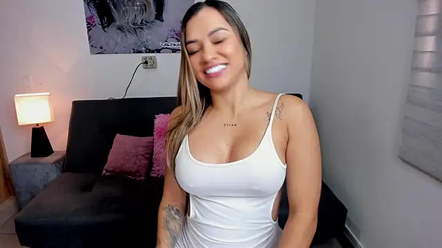 sararestrepo online show from 30, 10, 2025