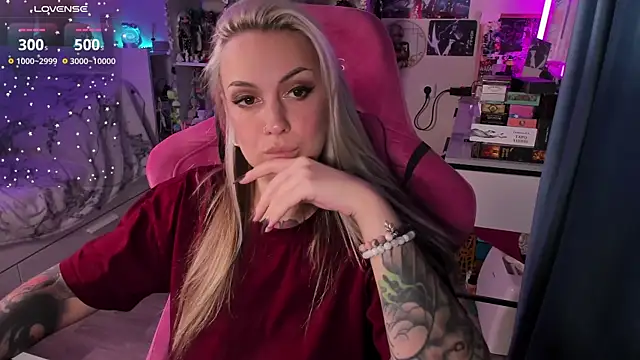 ChloeKohaku online show from 22, 11, 2025