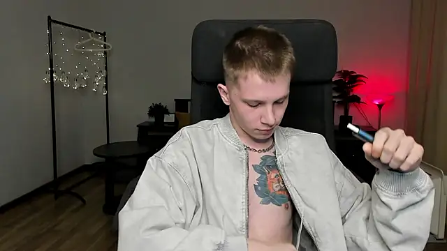 Snapshot of arlekincrop chatting on 20, 3, 2025 arlekincrop online show from 20, 3, 2025