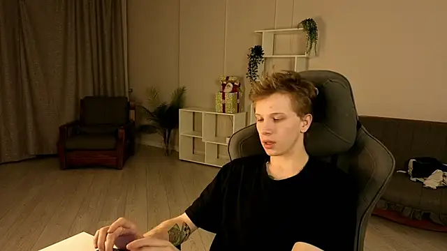 Snapshot of arlekincrop chatting on 7, 1, 2026 arlekincrop online show from 7, 1, 2026