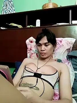 QueenSoreal online show from 5, 5, 2026