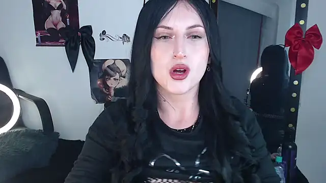 Snapshot of Evelyn_Sheeran chatting on 20, 2, 2026 Evelyn Sheeran online show from 20, 2, 2026