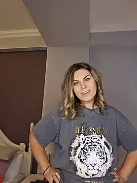 FeliciaKrige online show from 10, 2, 2025