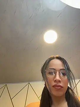 SQUIRTINGQUEEN11 online show from 9, 7, 2026