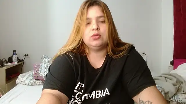 Snapshot of Blondylicious chatting on 5, 2, 2025 Blondylicious online show from 5, 2, 2025