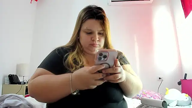 Snapshot of Blondylicious chatting on 5, 3, 2025 Blondylicious online show from 5, 3, 2025