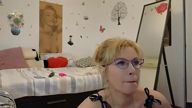 elacoquette online show from 1, 4, 2026