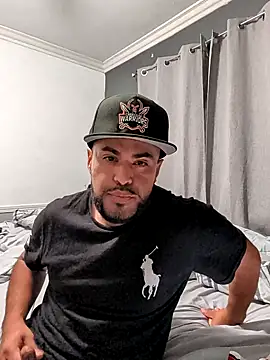 Snapshot of gardy8585 chatting on 11, 10, 2025 gardy8585 online show from 11, 10, 2025