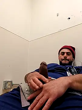 Snapshot of gardy8585 chatting on 25, 11, 2025 gardy8585 online show from 25, 11, 2025