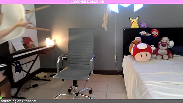 Snapshot of minarocket_ chatting on 18, 12, 2025 minarocket online show from 18, 12, 2025