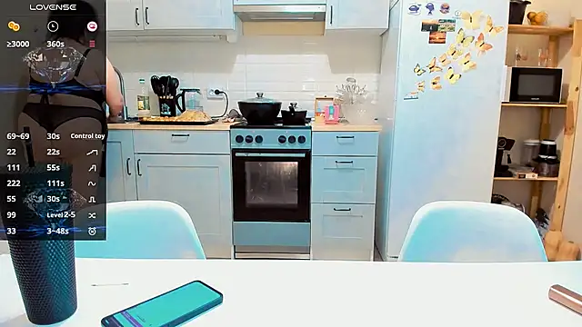 Nina Hopper online show from 27, 1, 2025