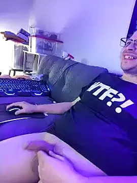 Snapshot of hardcap chatting on 8, 1, 2026 hardcap online show from 8, 1, 2026