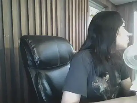 Snapshot of sara_kimoo chatting on 12, 3, 2025 sara kimoo online show from 12, 3, 2025