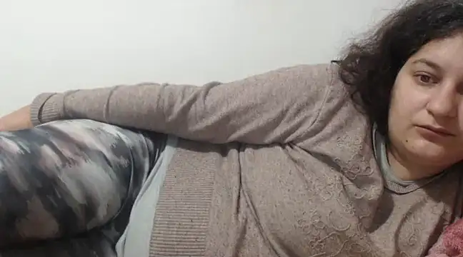 flowerlauren online show from 13, 2, 2025