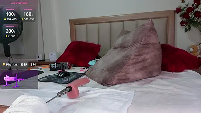 CaitlynLian online show from 17, 3, 2025