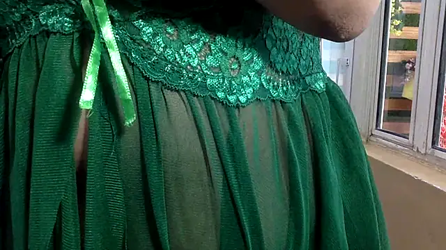 Snapshot of yourradhika chatting on 5, 8, 2026 yourradhika online show from 5, 8, 2026