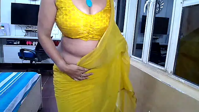 Snapshot of yourradhika chatting on 7, 8, 2026 yourradhika online show from 7, 8, 2026